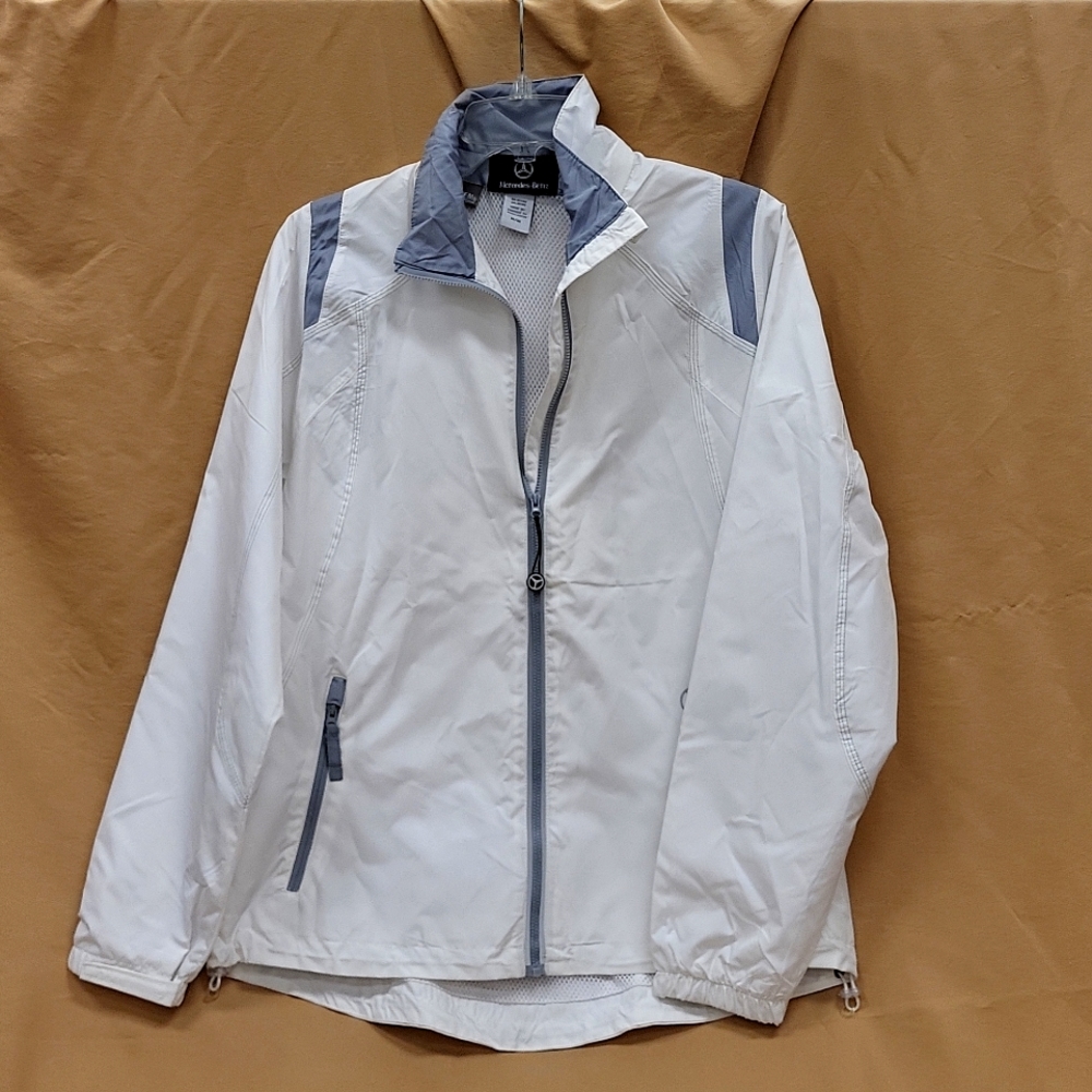 NEW Mercedes-Benz Lightweight Women's Medium White Front Zip Jacket